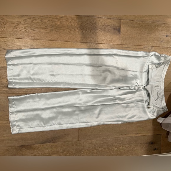 Lehenga - silver/gray, sequence & bead work, sheer skirt, solid satin pants, XS - Picture 4 of 9